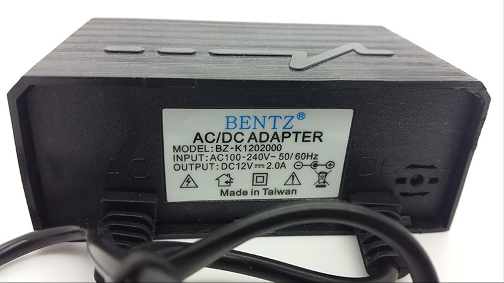 AC_DC_Power_Adapter_Marke