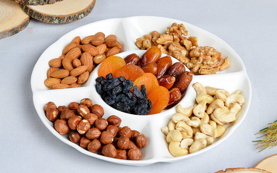 Dried_Fruits_And_Edible_Nuts_Market