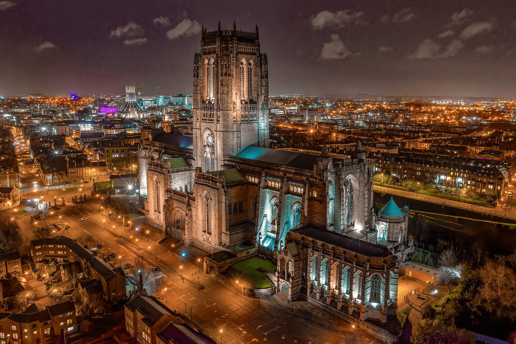 Drone_photoraphy_of_Liverpool_Anglican_Cathedral