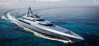 Luxury_Yacht_Market
